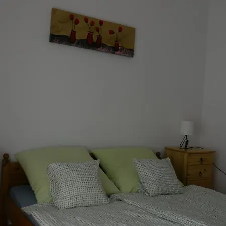 Dom Nyaralo Feriehus Balatonfenyves