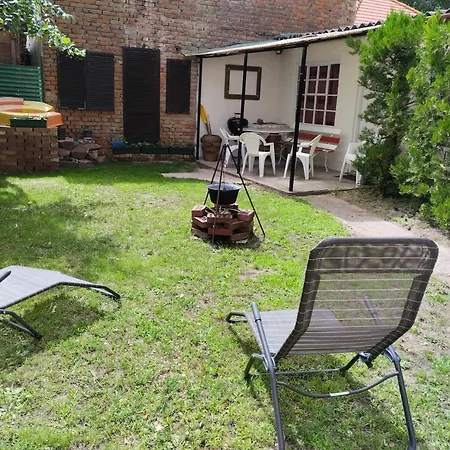 Dom Nyaralo Prázdninový dům *